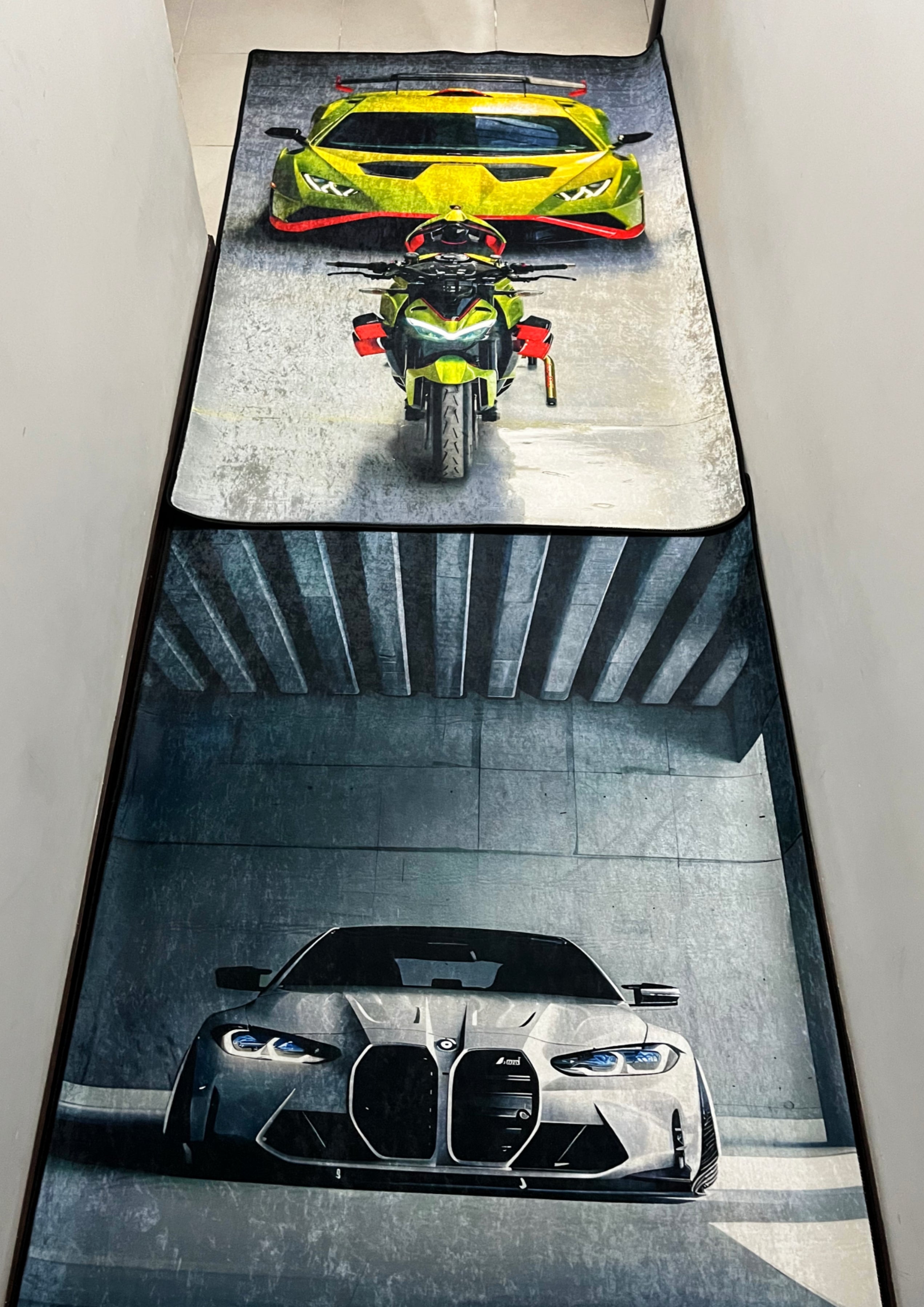 Lüks Araç Temalı Dekoratif Halı